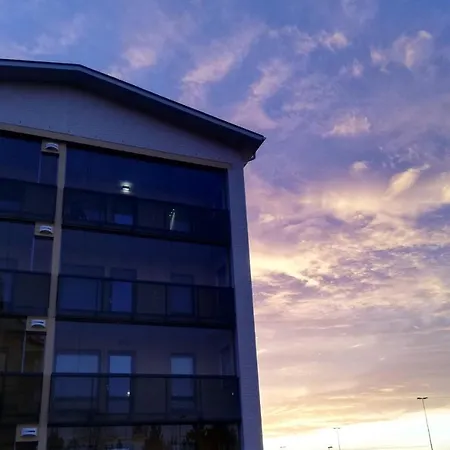 Arctic Aurora Luxury, Lehtikatu 2a 96100 * Rovaniemi